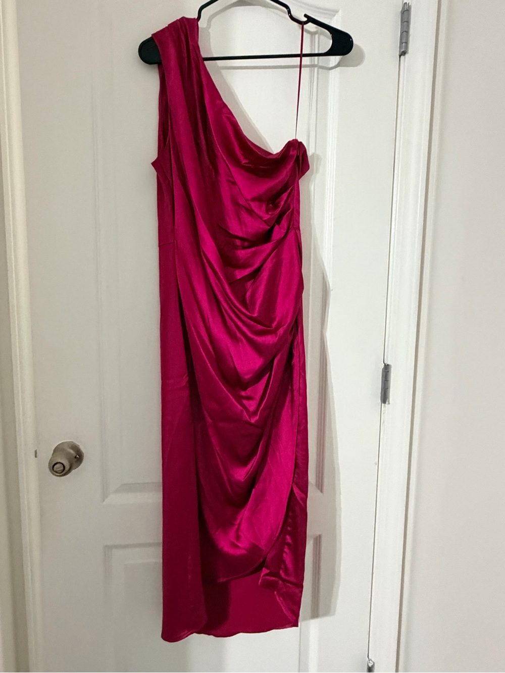 Rachel Zoe One-Shoulder Draped Satin Dress in Fuchsia